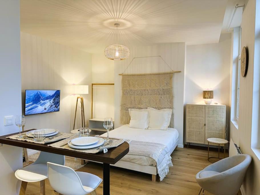 Spacious & Luxuary Apartment